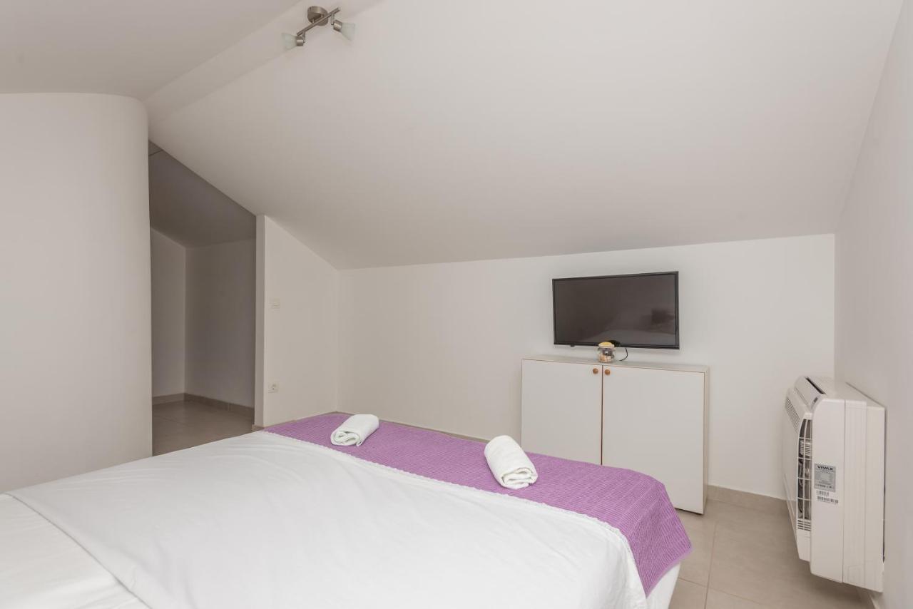 Apartments Zora Tučepi Zewnętrze zdjęcie