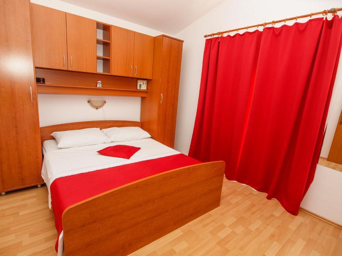 Apartments Zora Tučepi Zewnętrze zdjęcie