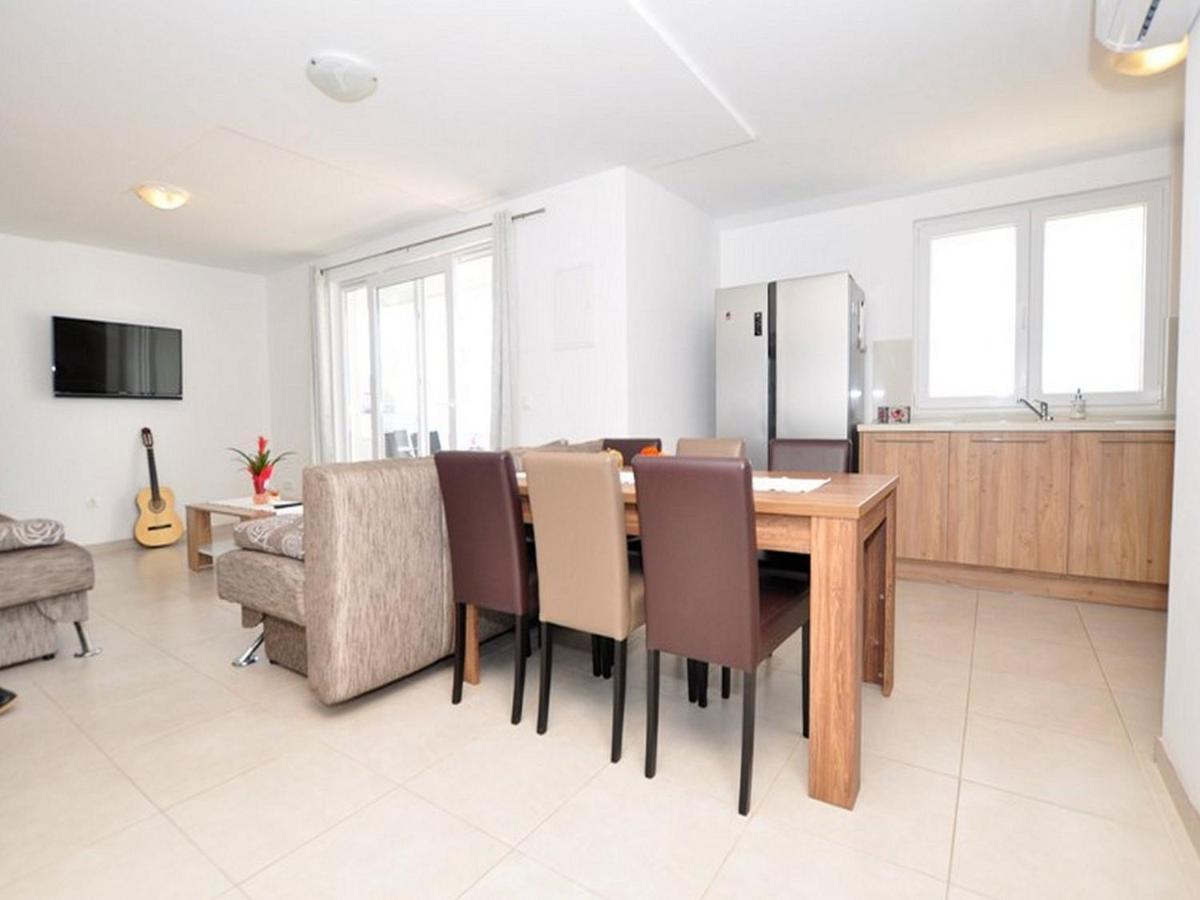 Apartments Zora Tučepi Zewnętrze zdjęcie