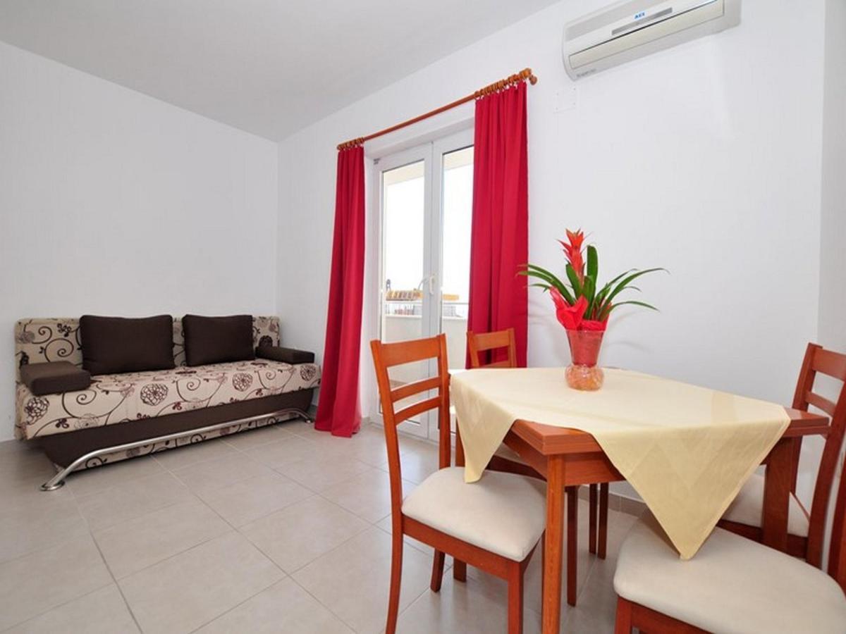 Apartments Zora Tučepi Zewnętrze zdjęcie